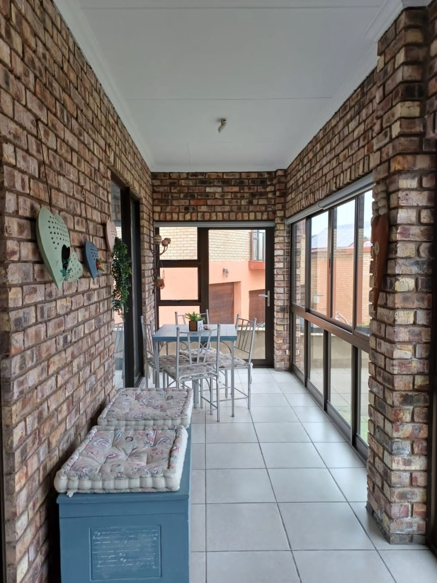 3 Bedroom Property for Sale in Dana Bay Western Cape